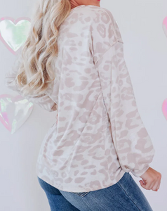 Animal Print Contrast Sleeves Pullover Presale
