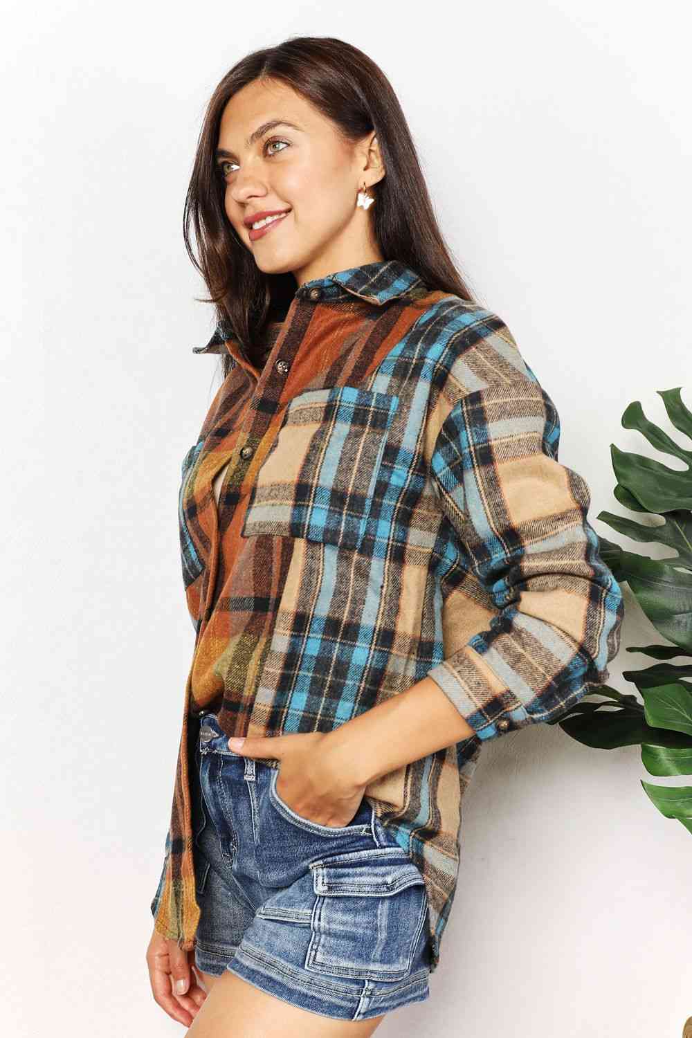 Plaid Curved Hem Shirt Jacket with Pockets