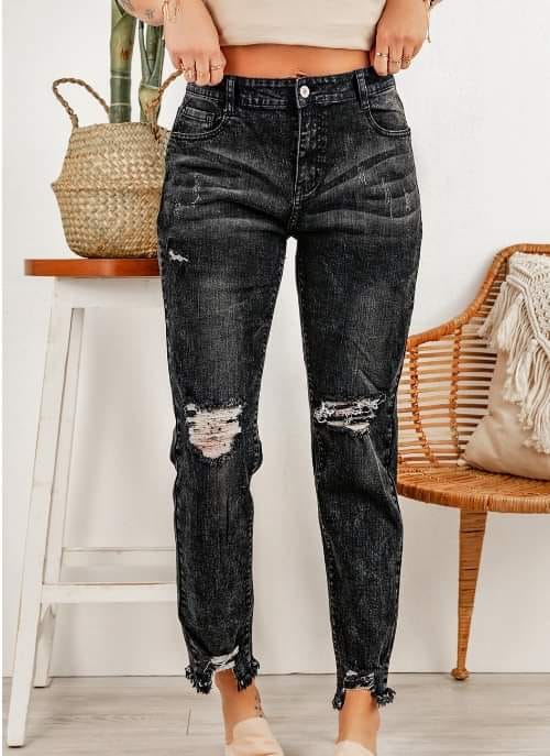 Black Cropped Jeans