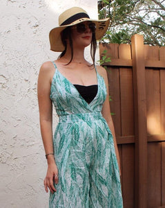 'Summer Lovin' Leaf Print Tie-Back Jumpsuit